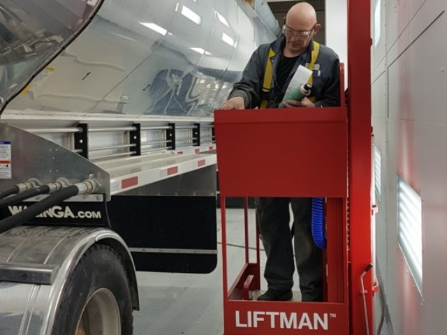 Liftman pneumatic man lift for work on oil tankers