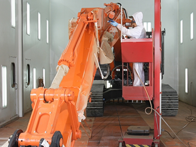 Liftman pneumatic man lift for painting excavators